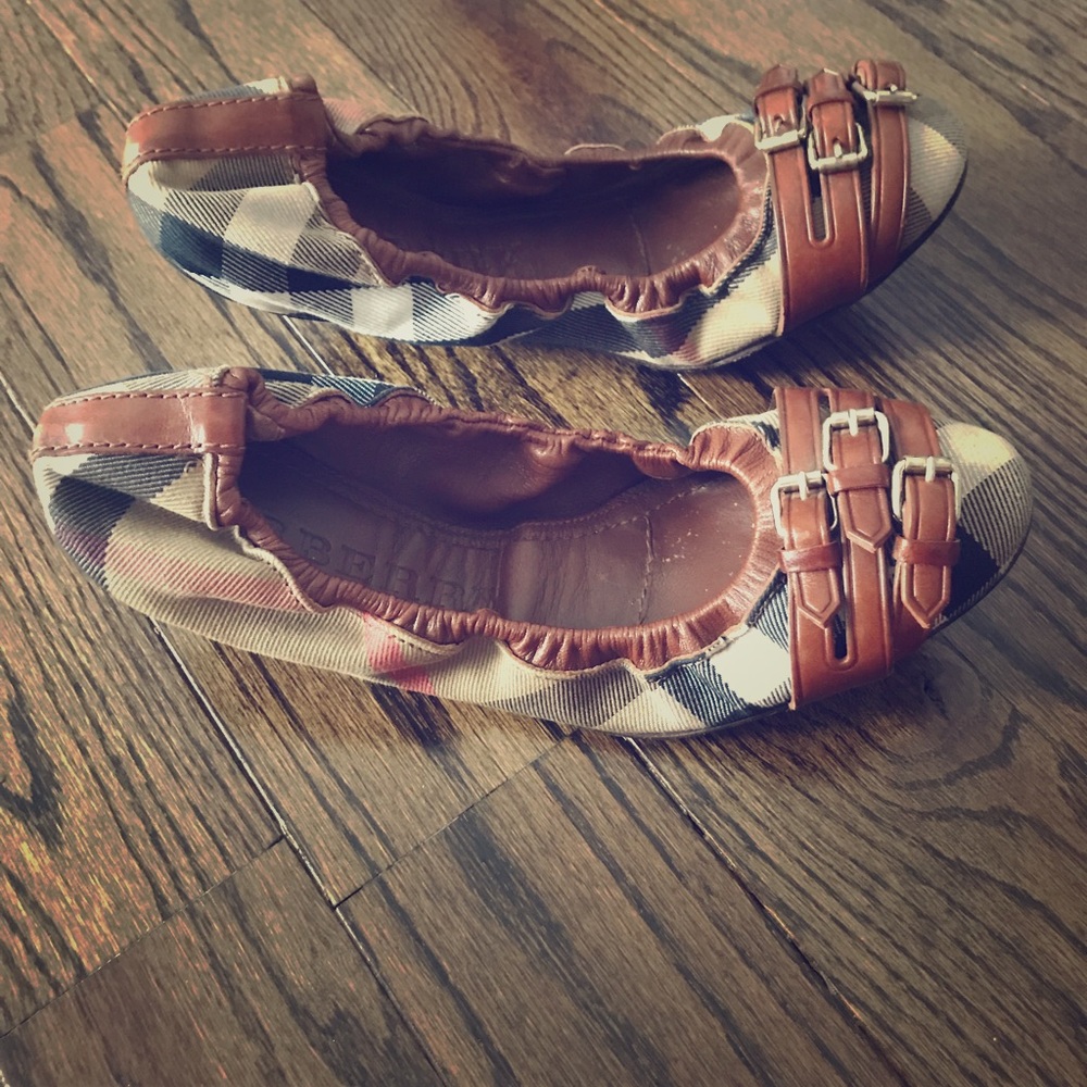 Burberry Flats
